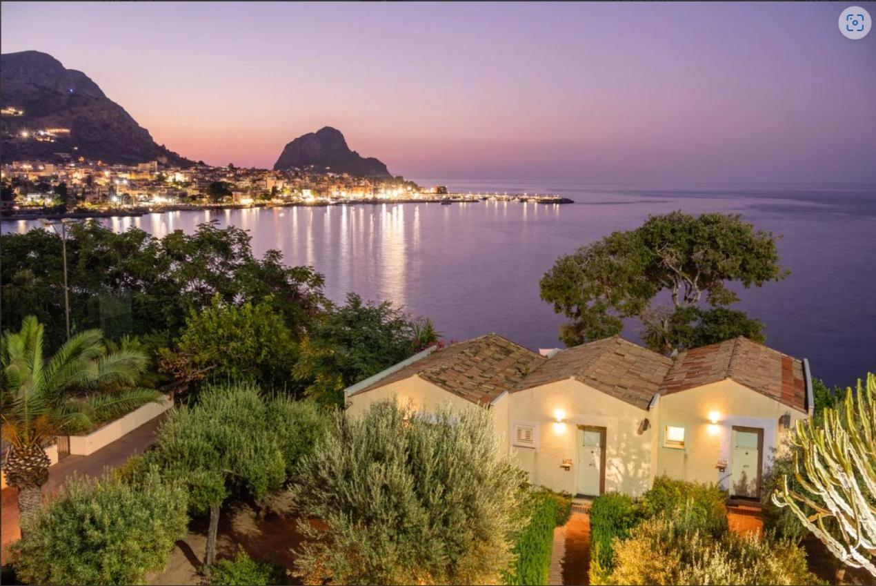 Апарт отель Domina Zagarella Sicily Санта-Флавия Экстерьер фото